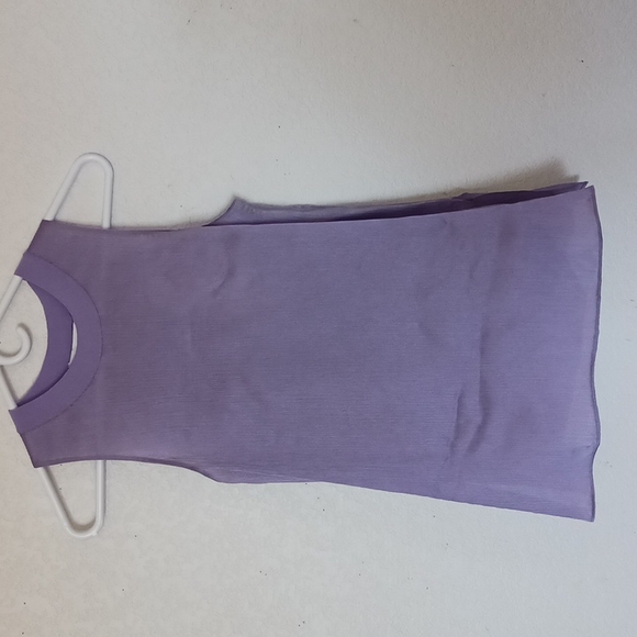 Vince lilac ribbed trim silk tank with side slits - Picture 3 of 13